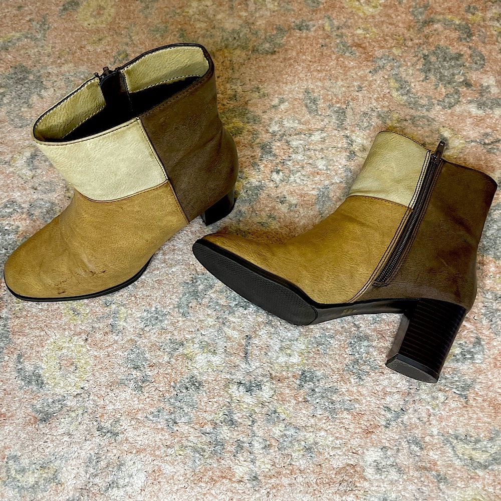Block Colored Boots Size 6-1/2